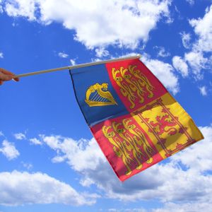 UK Royal Standard Hand Waving Flag